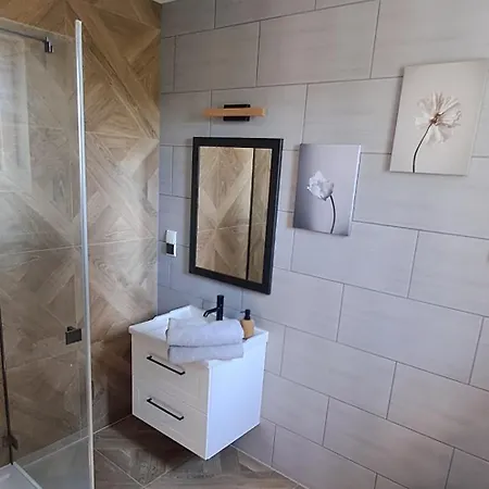 Siedlisko Czapla Kolo Przy Suntago - Caloroczny Murowany Ogrzewany Appartement *