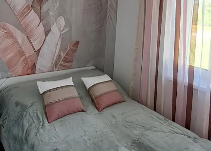 Siedlisko Czapla Kolo Przy Suntago - Caloroczny Murowany Ogrzewany Grabce-Towarzystwo